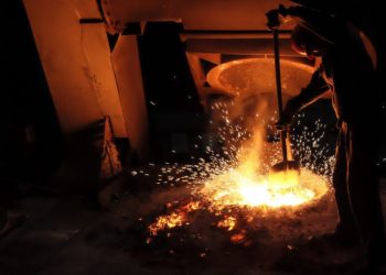 El precio del mineral de hierro retrocede en medio de la intervención china para enfriar los precios de las materias primas