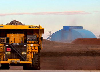 Las acciones de Turquoise Hill se aplastaron después de que la brecha de financiamiento de Oyu Tolgoi aumentara en $ 1.2 mil millones