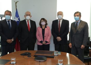 Chile: La ministra de Minería, Marcela Hernando, se reunió con la Mesa Directiva de la Sociedad Nacional de Minería (SONAMI)