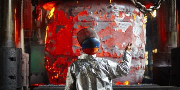 Precio del mineral de hierro por debajo de $ 100 en bordillos de acero de China