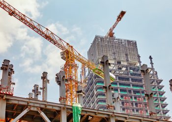 El precio del mineral de hierro cae por el covid de China, los problemas de propiedad pesan