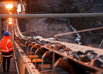 Moody's rebaja perspectiva del sector minero a negativa