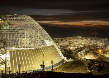 Anglo recorta producción y aumenta costos en minas Quellaveco y Chile