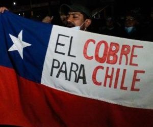 Denuncian que mineras privadas hacen una tributación mínima en Chile