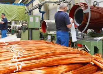 El precio del cobre cae mientras los mercados se preparan para las subidas de tipos en EE.UU.