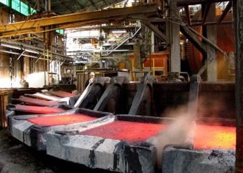 El cobre sube por coberturas cortas y esperanzas sobre la demanda de China