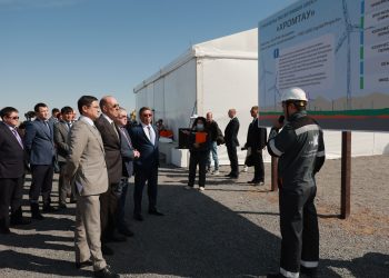 Eurasian Resources invertirá $ 230 millones para construir una planta de energía eólica en Kazajstán