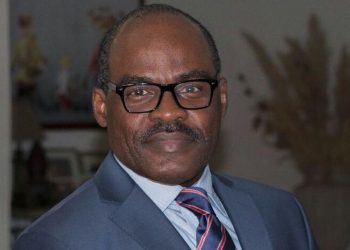 La guerra en el este está erosionando el superávit presupuestario del Congo, dice el ministro de Finanzas