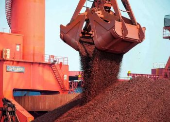 La brasileña Cosan respalda la ampliación de las conversaciones para formar una empresa de extracción de mineral de hierro