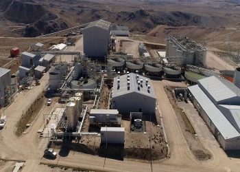 Manifestantes invaden la mina más grande de Hochschild en Perú