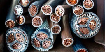 El objetivo climático neto cero podría fracasar sin un mayor suministro de cobre, según un informe