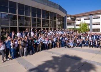 Chile: Mesa Redonda de Holtec SpA y Academia.Holtec logra récord de convocatoria