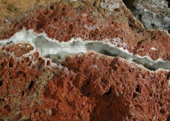 Investigadores descubren cómo detectar con precisión compuestos en rocas