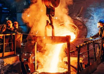 El precio del mineral de hierro registra la mayor caída semanal desde febrero debido a las restricciones de covid