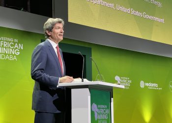 Estados Unidos promociona la energía verde como clave para cerrar la brecha de crecimiento de África