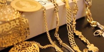 El oro sube, pero las apuestas de subida de tasas limitan su avance