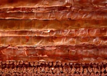 Cobre sube, pero ronda aún mínimos de 16 meses por preocupación sobre demanda