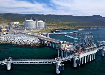 México: Construyen tres plantas de GNL