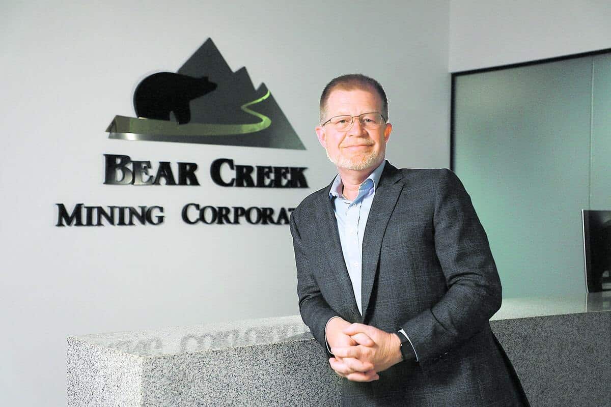 Actualidad El cargo de presidente y director ejecutivo de Bear Creek