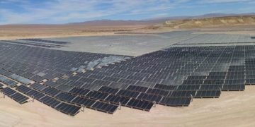 Chile: Codelco renueva contrato de energía limpia con planta termosolar Pampa Elvira