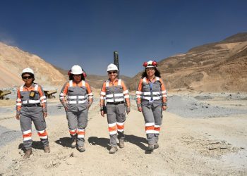 Perú: En 2023 se ha incrementado el porcentaje de mujeres que laboran en Anglo American