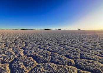 Bolivia: Potencial en litio en los salares de Coipasa y Pastos Grandes resalta YLB