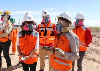 Chile: Aumenta la productividad en 11% por incorporación de mujeres en BHP Chile
