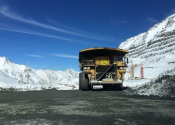 Chile: Tras decepcionante previsión de producción de cobre para 2024, caen acciones de Antofagasta