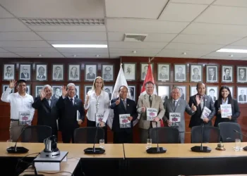 Perú: ¡Colisión de Gigantes del Conocimiento! IIMP y Universidad Nacional Mayor de San Marcos Firman Alianza Monumental para Impulsar la Carrera de Ingeniería de Minas.