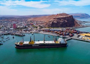 Perú:¡Puerto Arica se Convierte en el Epicentro de la Grandeza Minera! Tres Minas Peruanas Seleccionan con Entusiasmo esta Alternativa para Exportar Minerales