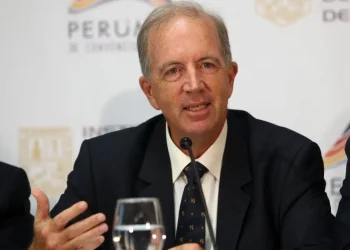 Perú: «Fernando Cillóniz Revela Contundente Verdad: Autoridades Involucradas en Extorsión»