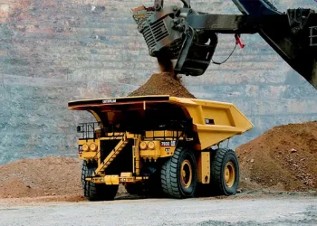 Perú: «Boom Fiscal: Ingresos Mineros Alcanzan la Cifra Impresionante de S/ 1385.7 Millones en Noviembre»
