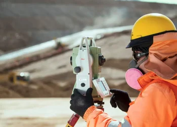 Perú: Descubre la Revelación Explosiva: Análisis Profundo del Acceso a la Información sobre Adquisiciones en el Sector Minero del Sur del Perú.