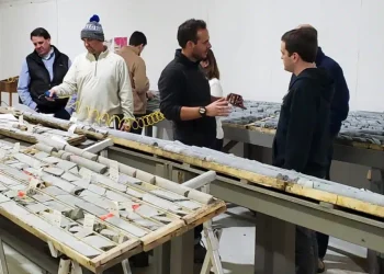 Canadá: ¡Amex Exploration logra un hito extraordinario con una recuperación de oro superior al 95% en Perron!