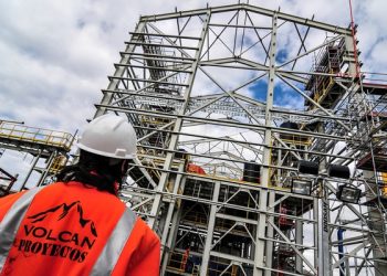 Perú: «¡Erupción de Decisiones: Volcán detiene en seco las Minas San Cristóbal, Carahuacra y Ticlio!»