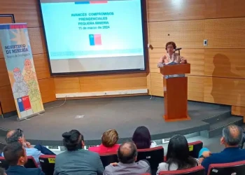 Chile: «Ministra Williams revoluciona la industria minera al presentar la innovadora Ventanilla Minera a pequeños productores de Antofagasta»