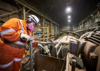 Canadá: «Nine Mile Metals Alcanza Profundidades Inexploradas en el Pozo Estelar WD-24-04 del Proyecto Wedge»