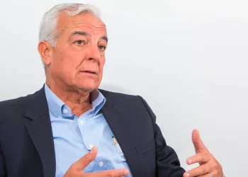 Perú: ¡Carlos Gálvez advierte: La derogación de la ley contra minería ilegal desata un monstruo imparable!