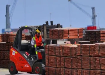 Internacionales: El cobre se dispara ante el impresionante repunte de la manufactura en China