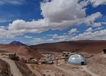 Chile: Gold Fields se Compromete a una Inversión de US$ 30 Millones al Año en Exploraciones Revolucionarias alrededor de Salares Norte