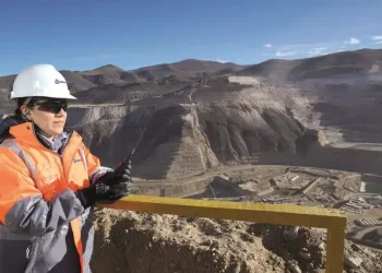 Perú: «El Poder Brillante de Moquegua: Reinando en la Producción de Molibdeno»