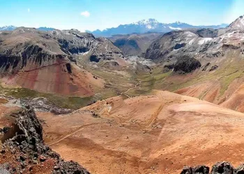 México: Renacimiento Dorado: El Resurgimiento de Mina Mercedes en el Horizonte