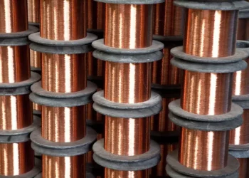 Internacionales: El Despertar de los Metales: ¿El Cobre se Desploma o Se Prepara para Resurgir?