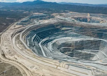 México: «El Brillo Resiliente de México: Superando Obstáculos en la Producción de Plata»