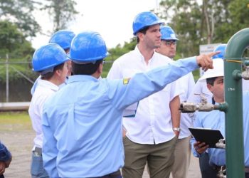 Ecuador: «Avances Sostenibles en la Amazonía: Petroecuador Elimina Mecheros y Apuesta por la Eficiencia Energética»