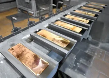 Internacionales: El Despertar Dorado: Oro Brilla mientras los Bonos se Desploman tras Débiles Datos de Empleo en EE. UU.