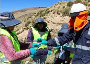 Perú: Minera Bateas lidera la vanguardia ambiental con monitoreo participativo