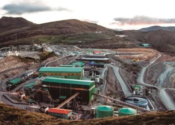 Perú: «Revolución Digital en Cerro Corona: Gold Fields Eleva la Recuperación de Metales con Inteligencia Artificial»