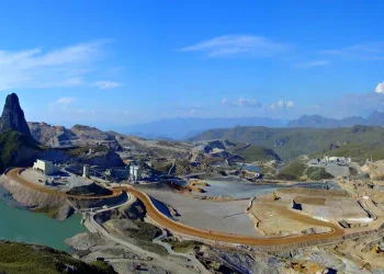 Perú: ¡Metamorfosis Metálica: El Boom Minero que Sacude el 2024!