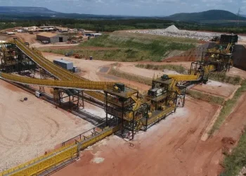 Brasil: Reinventando el Futuro Energético: El Éxito de Sigma Lithium en Plomosas